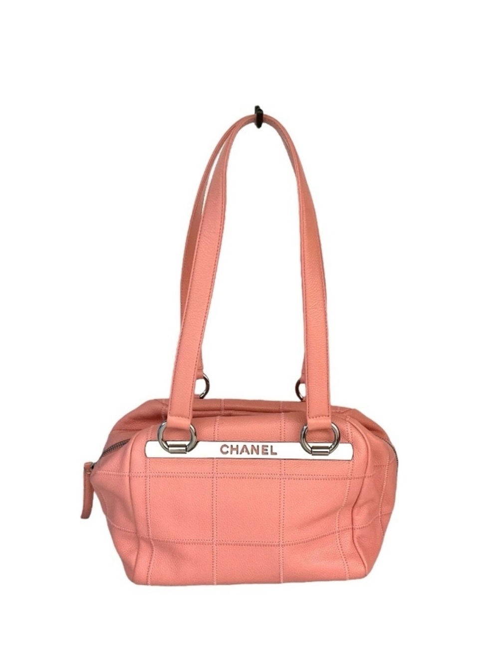CHANEL Coral Pink Caviar Leather Shoulder Bag with Metal Logo GUC GA000
